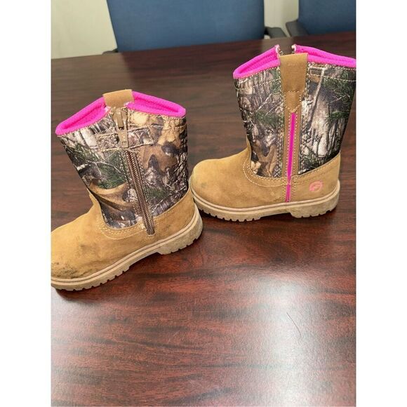 Magellan Outdoors Camouflage Toddler Girls Zip Up Boots Size 9T - Picture 3 of 9
